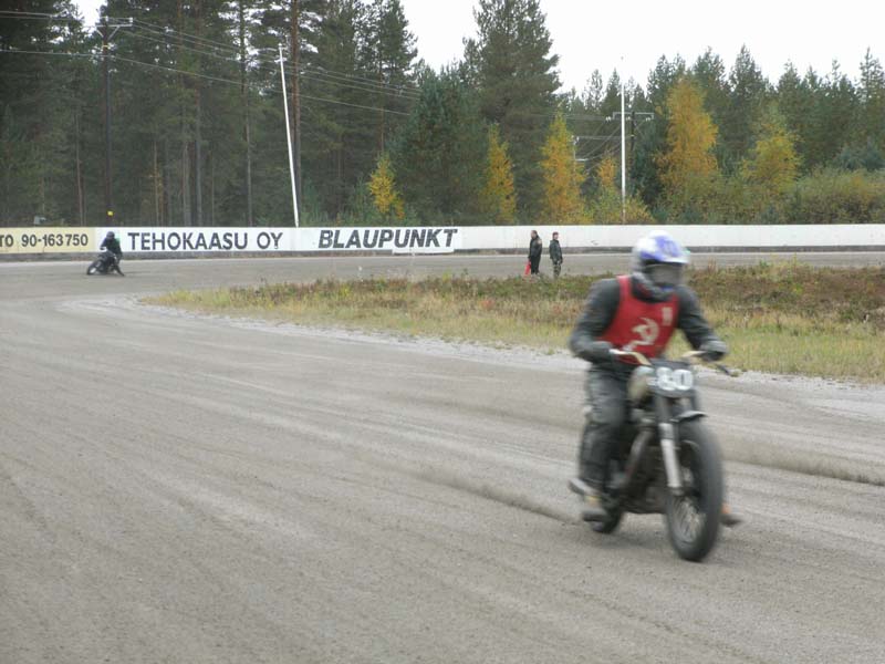 R0011700